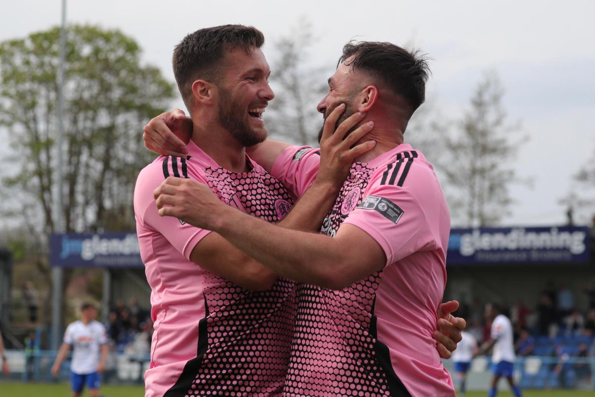 A first Silkmen goal for DDG 🎯 

<a href="/diegodegirolamo/">Diego DeGirolamo</a> 💙