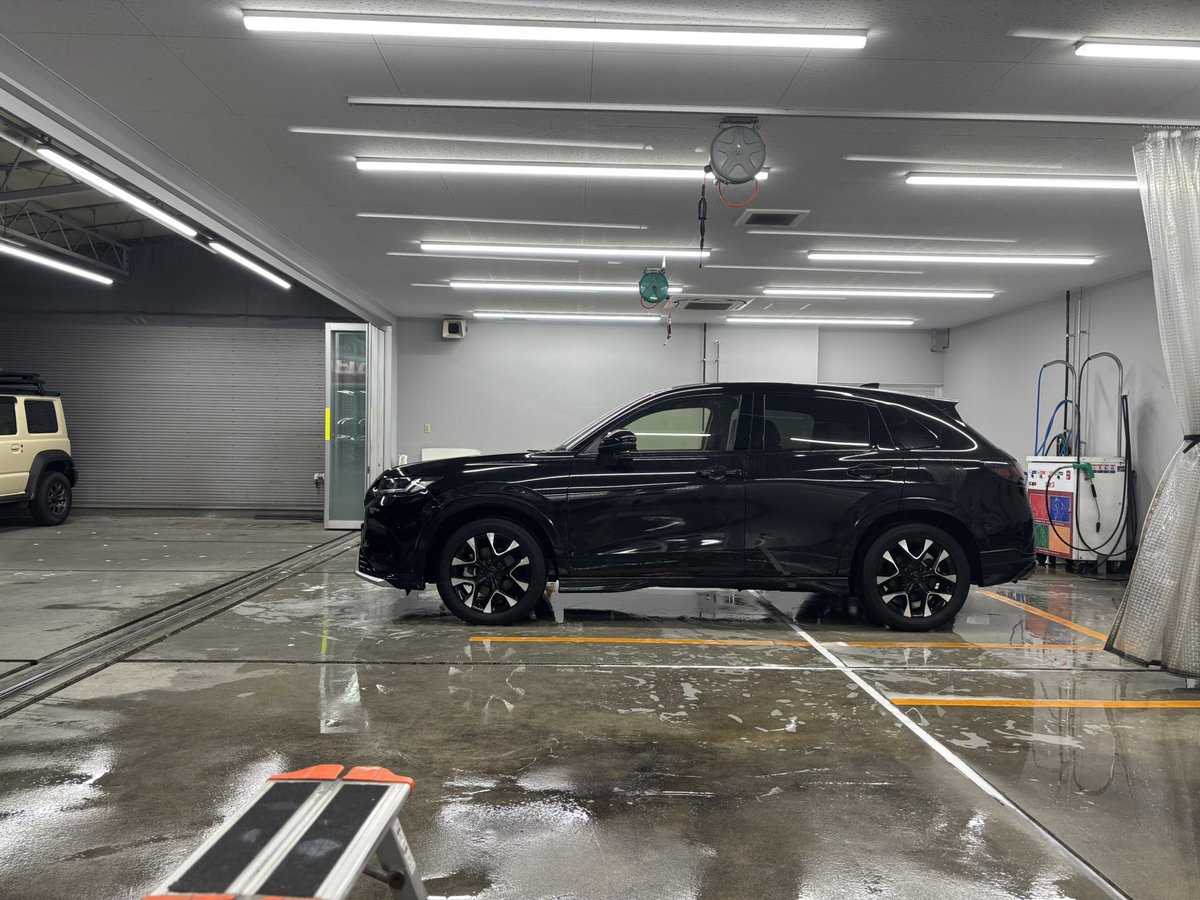 ZRV0115's tweet photo. 入院前最後の洗車🫧
ZR−V綺麗だなぁ〜、かっこいいなぁ〜、また乗りたいなぁ〜🥹 https://t.co/YOaP7hdIU8