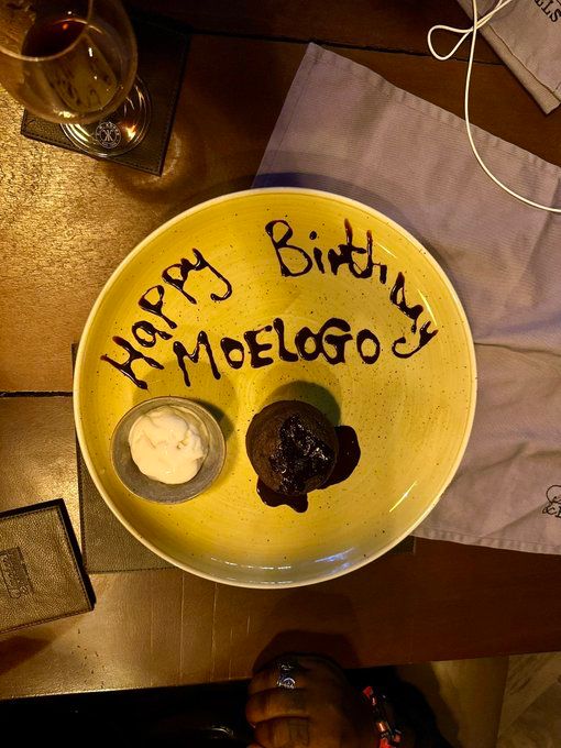 Alteelifestyle's tweet photo. Happy birthday @moelogo https://t.co/raWexKOA1L