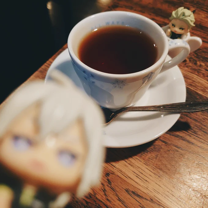 こちら初自撮りチャレンジ編 (紅茶なので怖くない)