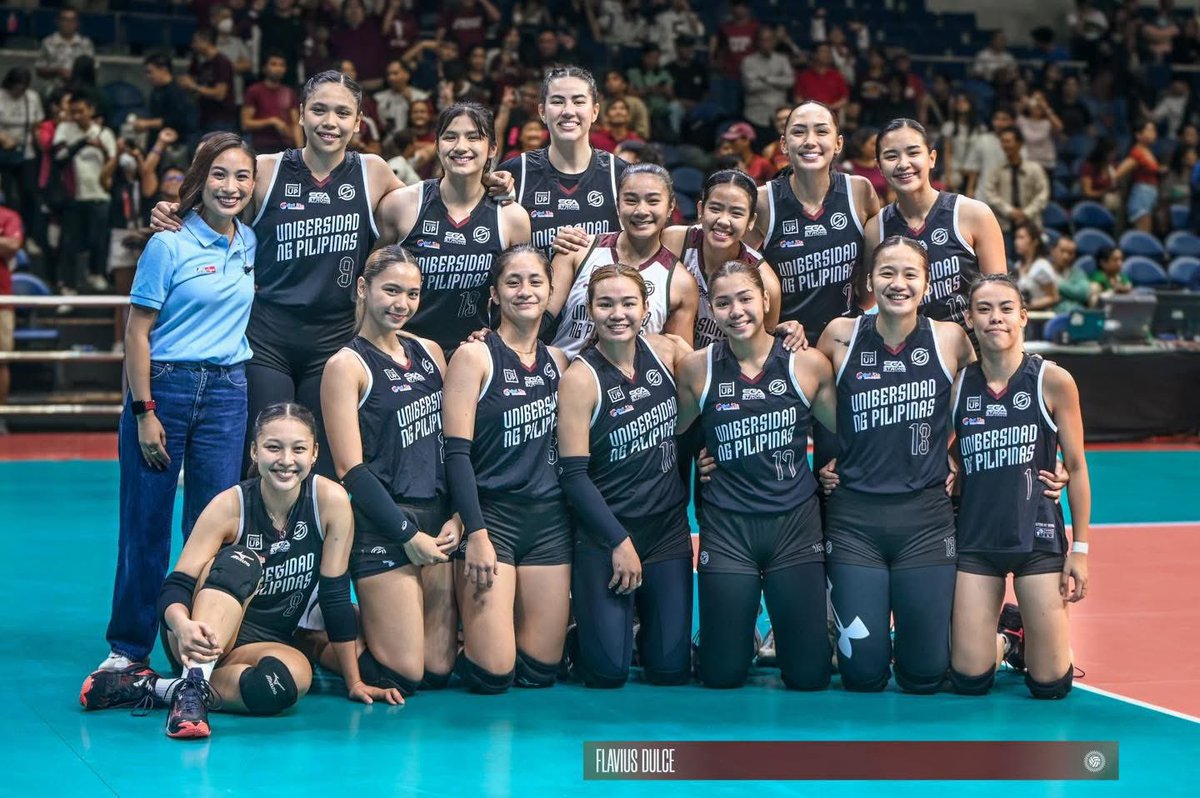 ustxcmft's tweet photo. theyve already beaten 3 out of the 4 s86 semifinalists

feu ✅
nu ✅
dlsu ✅

their game against ust is on april 26 😭 congrats, reglandia! the real dark horse this season! #UAAPSeason87 https://t.co/GA0yJm0zhP