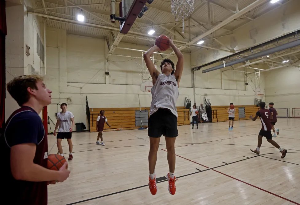 Congrats to James on a terrific Spy Ponder career, 1000 points in 57 career games, 2x ML-Liberty MVP and ML-12 All-Conference. More memories than that!