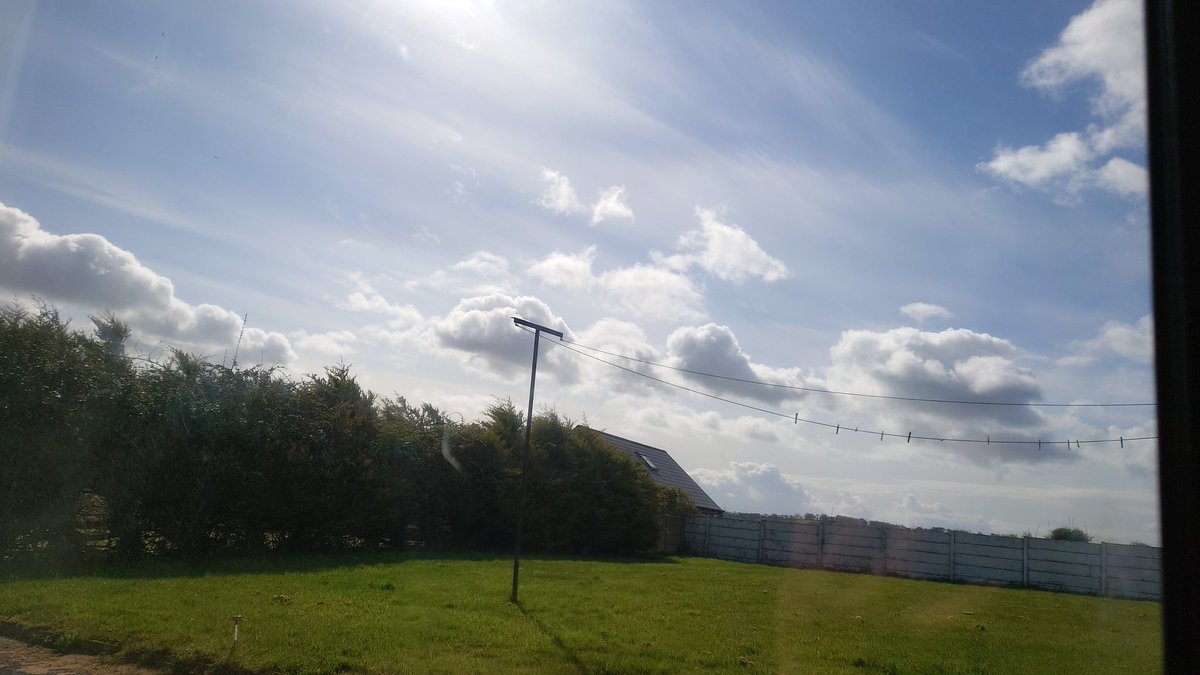 dmurph1985's tweet photo. Costa del Carrigtwohill ☀️ https://t.co/OhdqWkQULJ