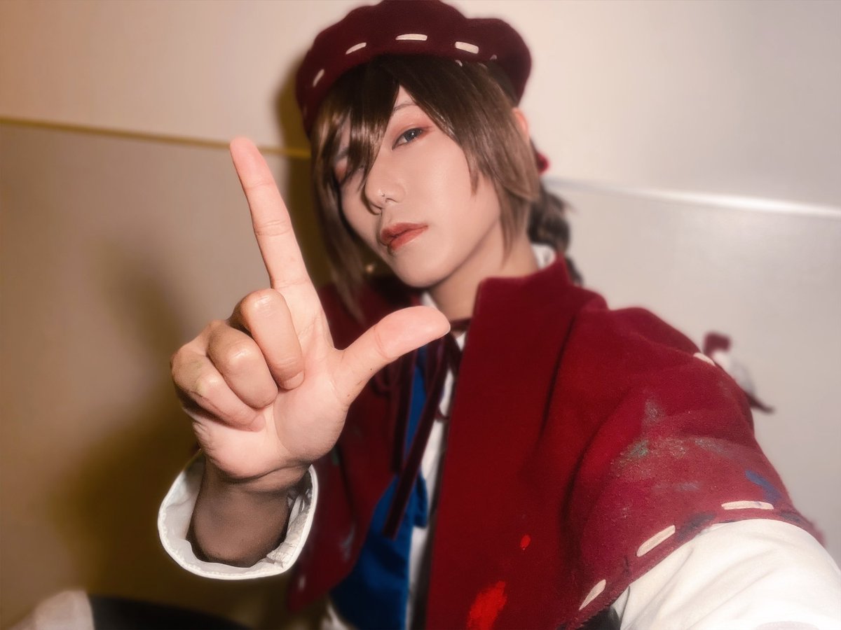 dddkoodai's tweet photo. #第五舞台　大感謝祭2025

画家はEP4からの出演ですが、
EP1から沢山の紡いできた色々な想いをキャストからも、お客様、スタッフの方々からも感じる時間でした。

改めて心からのありがとう。
そして、また会えますように🎨

画家/エドガー・ワルデン役
宮城紘大
#第五人格　#IdentityV https://t.co/bOZUmOBz9A