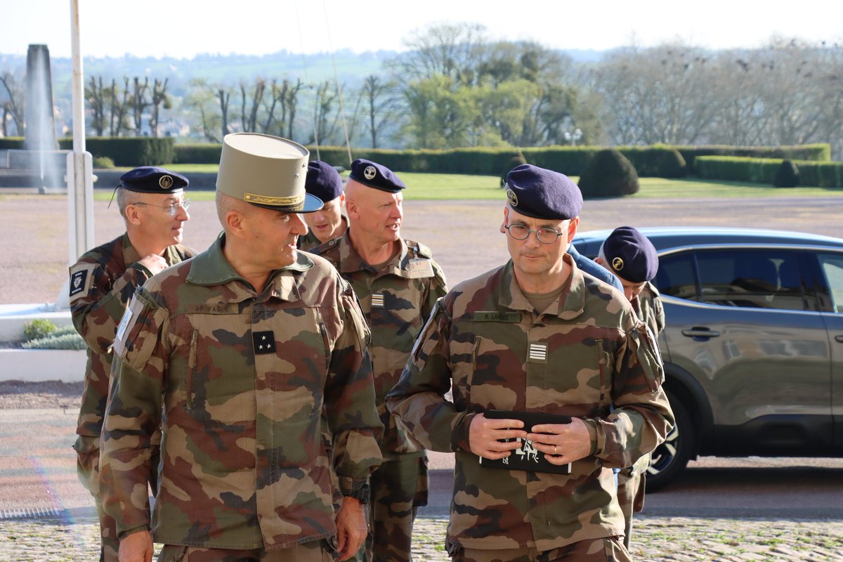 1re Division tweet media