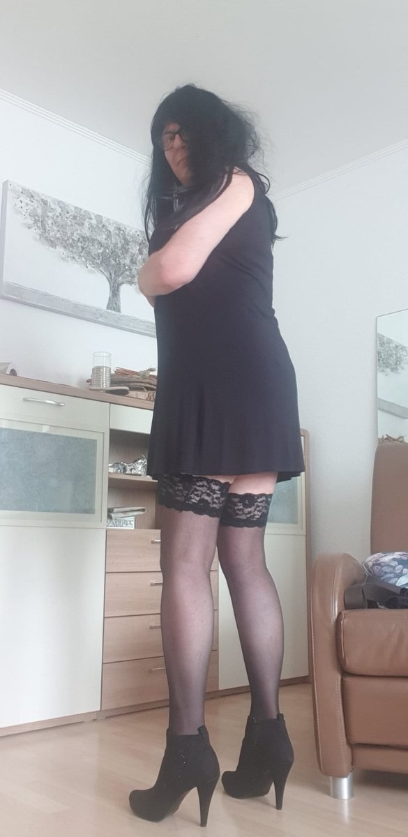 Loser, 62, sucht Herrin für totale Unterwerfung. Ich möchte, jegliche Kontrolle abgeben – digital, finanziell, Übernimm meine Konten, hack meine Geräte,  Technikfreaks willkommen: Tv,Keylogger, Trojaner –   Passwörter, Identität ,Keine Grenzen, kein Entkommen. werner849@gmx.de