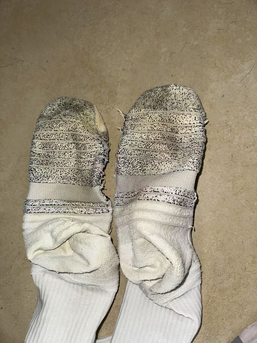 ZRLH2002's tweet photo. 新模特20号妹子

180  70   41

篮球二级运动员
参加过中国大学生篮球联赛CUBAL
平时训练比较多，袜子味道重
鞋品���好，鞋子都很好看

#扫楼打胶 #扫楼 #女体育生 #体育生 #原味袜子 #原味 #舞蹈生 #艺术体操 #舞蹈生 #芭蕾 #舞蹈鞋 #空乘 #空姐 #丝袜 https://t.co/C0H8h43UEK