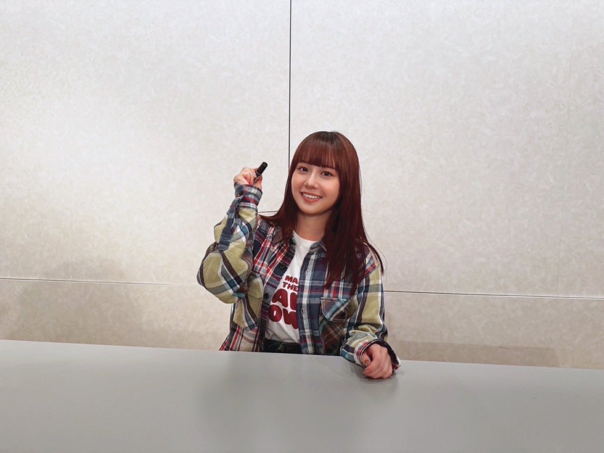 ⋰ 本日は💿5thEP「吐露」＆ LIVE Blu-ray『back to back』 発売記念