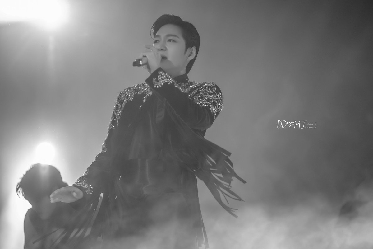 ssomi___2's tweet photo. 250207 이창섭 단독 콘서트 〈The Wayfarer〉-ENCORE

굉장해 엄청나!! (짱구ver.)
진짜 너므 잘생겼자낙!!!

✨창섭이랑 함께여서 행복했어✨
#이창섭 #The_Wayfarer #changsub
@LeeCS_BTOB https://t.co/ldzucKU69R