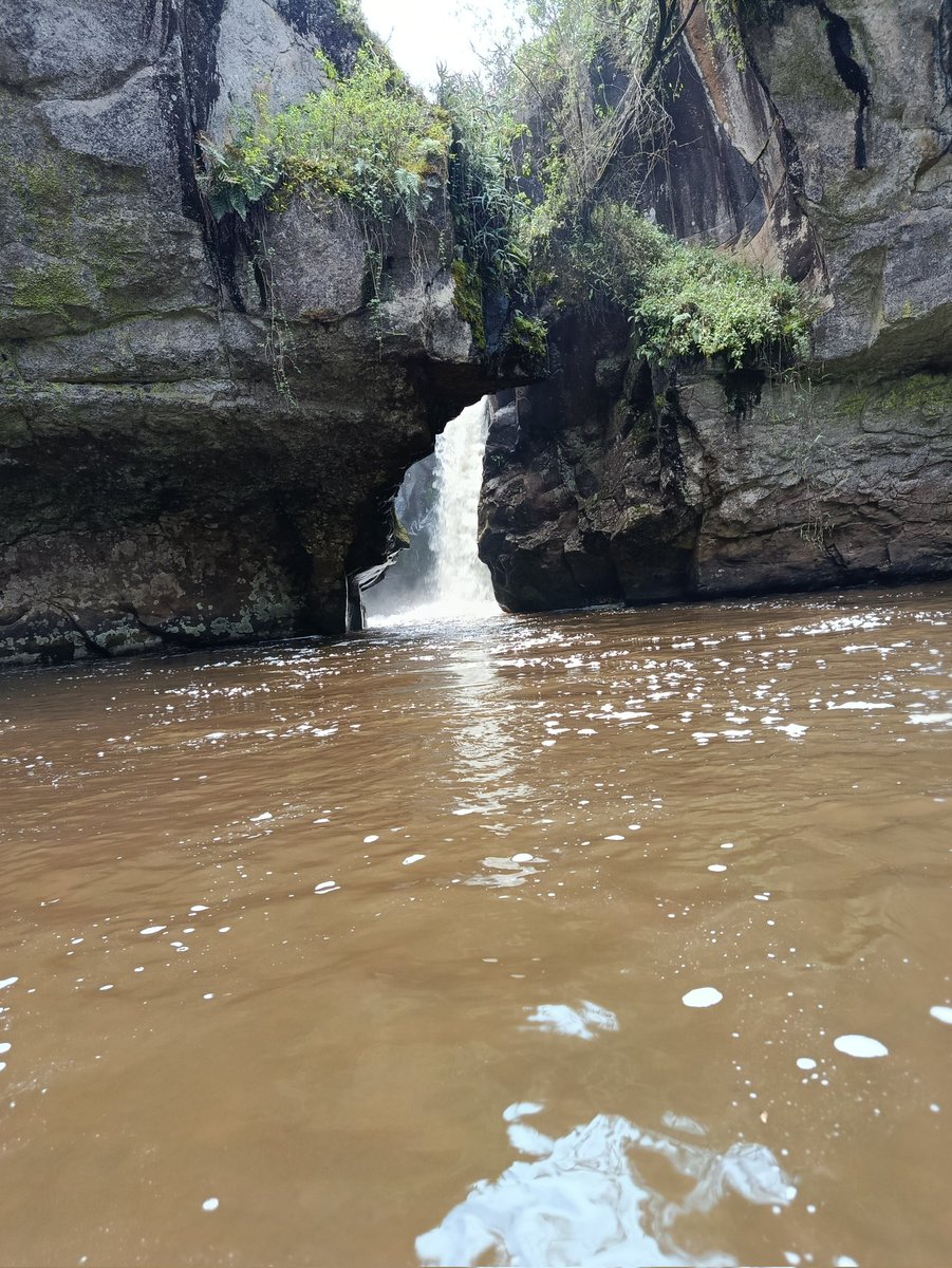 thedustyfellow's tweet image. Fresh air, stunning scenery, and good company – the perfect ingredients for a fantastic hike!