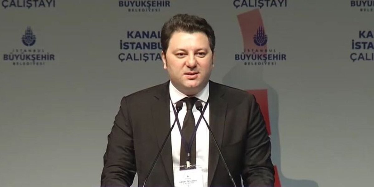 Tutuklanan İBB Genel Sekreter Yardımcısı Gürkan Akgün'ün, AKP döneminde yapıldığı iddia edilen 1 trilyon 486 milyar TL'lik imar rantını 3 yıllık çalışmayla ortaya çıkaran isim olduğu öğrenildi. (Nefes)