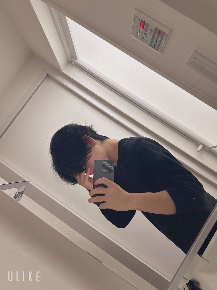 しごとおわったー！
雰囲気だけはぽくない？？
#自撮り界隈 #いいねでDM