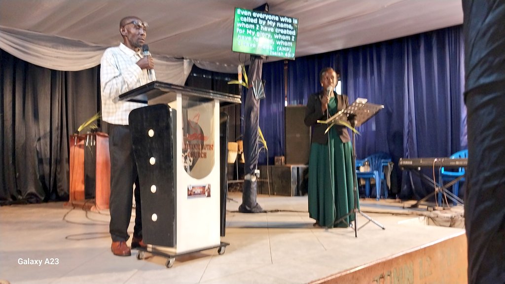 Kyebaptistch's tweet photo. π§΅ Elder Edward Ssekunjja gave a sumptuous sermon on Palm Sunday as the Christian faithful prepare for Holy Week, drawing from Matthew 21:1-17, Zechariah 9:9, Isaiah 43:7, 2 Corinthians 3:18, Philippians 3:10, Luke 2:5, and 2 Corinthians 11:2. #Palm Sunday #Kyebando Baptist https://t.co/HqVM5sRTSK