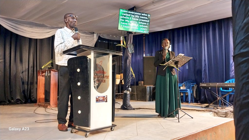 Kyebaptistch's tweet photo. π§΅ Elder Edward Ssekunjja gave a sumptuous sermon on Palm Sunday as the Christian faithful prepare for Holy Week, drawing from Matthew 21:1-17, Zechariah 9:9, Isaiah 43:7, 2 Corinthians 3:18, Philippians 3:10, Luke 2:5, and 2 Corinthians 11:2. #Palm Sunday #Kyebando Baptist https://t.co/HqVM5sRTSK