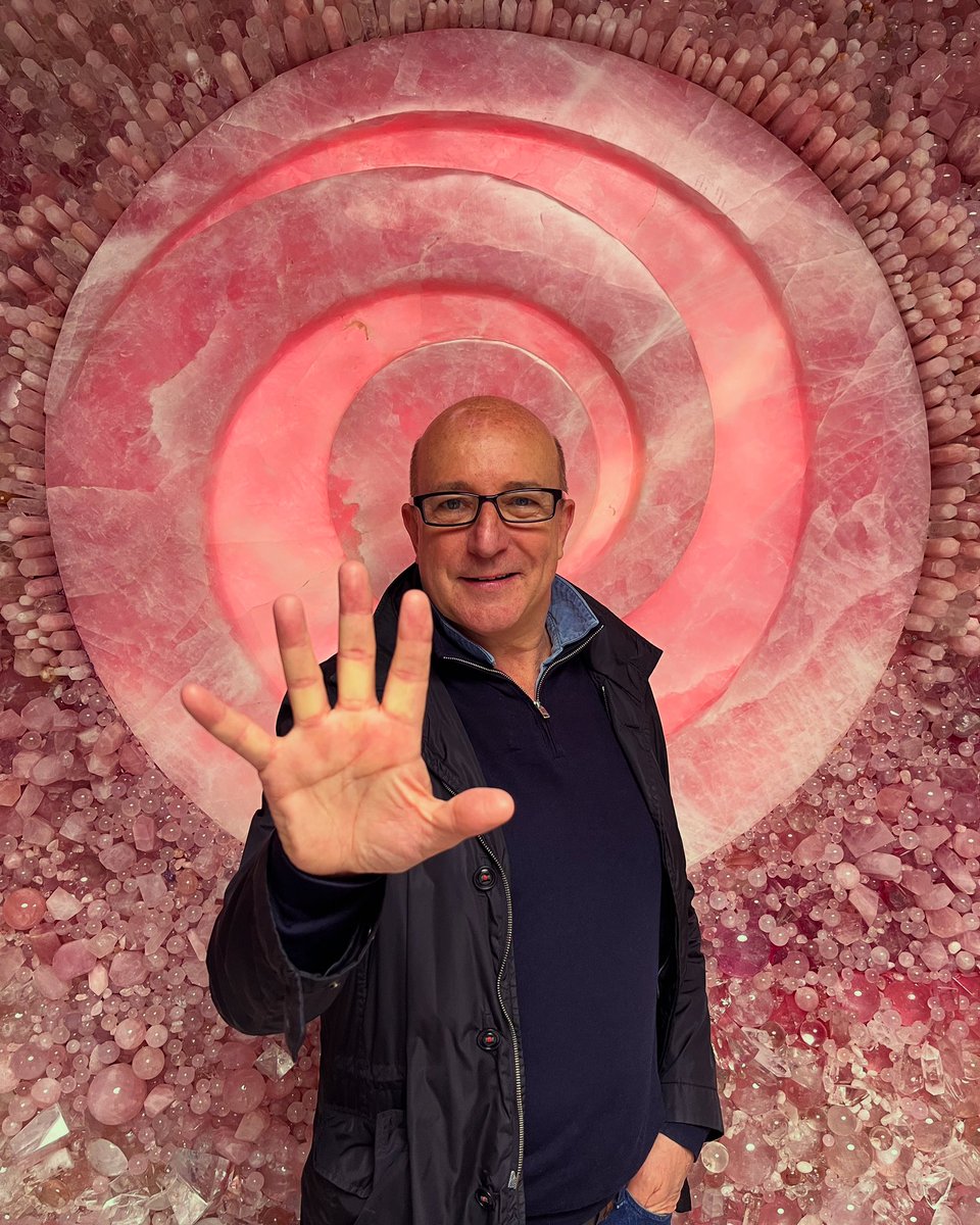 ImPaulMcKenna's tweet photo. Sending you love on this Sunday... https://t.co/0A4laJIB2g