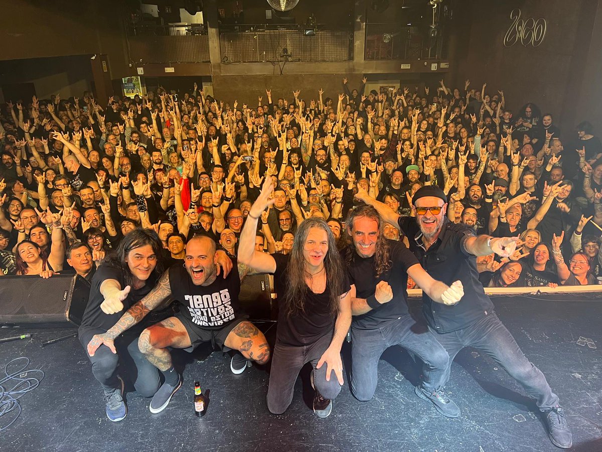 Muchísimas gracias, Barna por la noche de la que disfrutamos este sábado en Sala Salamandra, hasta la próxima, amigos #UnViajeEpicoTour <a href="/Maldito_Records/">Maldito Records</a> <a href="/AlvaroWilma/">alvaro wilma</a>