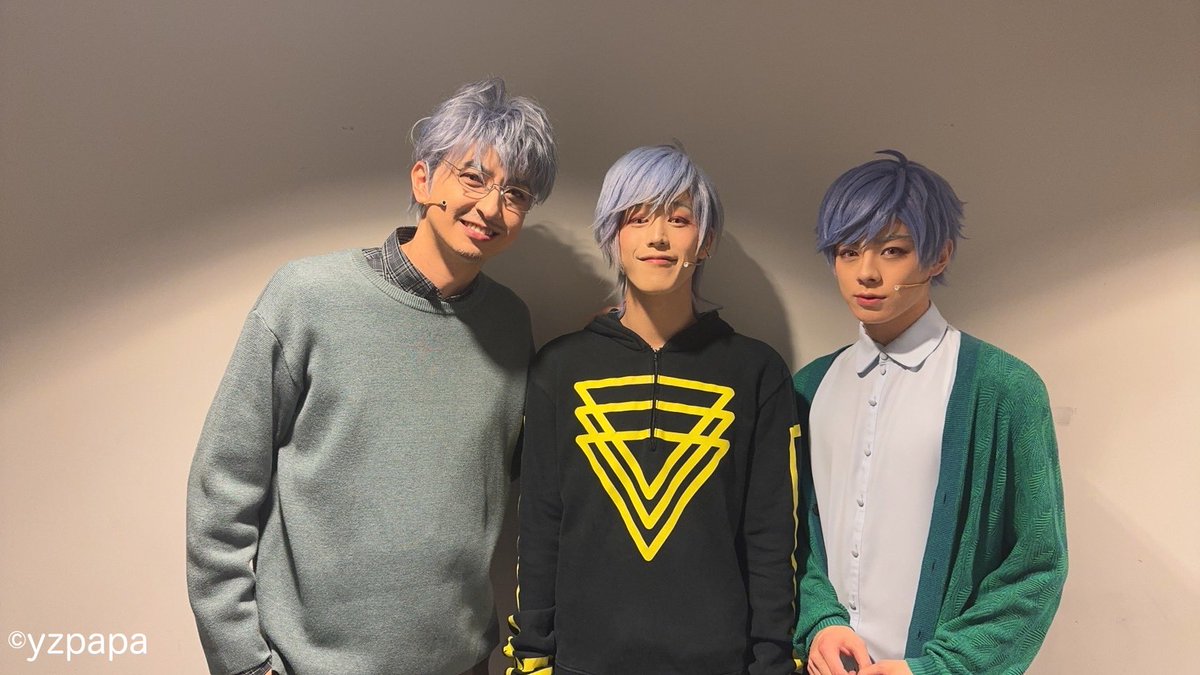 honda_reo's tweet photo. 僕も、三角と一緒にこの日を夢見ていました。
たくさんの仲間に支えられて、この瞬間を迎えることが出来た。

「嬉しい」という言葉だけでは表現出来ない、幾多の感情が入り混じって溢れでた言葉が、
「嬉しい」でした。

やっぱり、嬉しいなぁ。

たくま、ゆうさん、本当にありがとう△

#エーステ https://t.co/DQoJHvMYK9