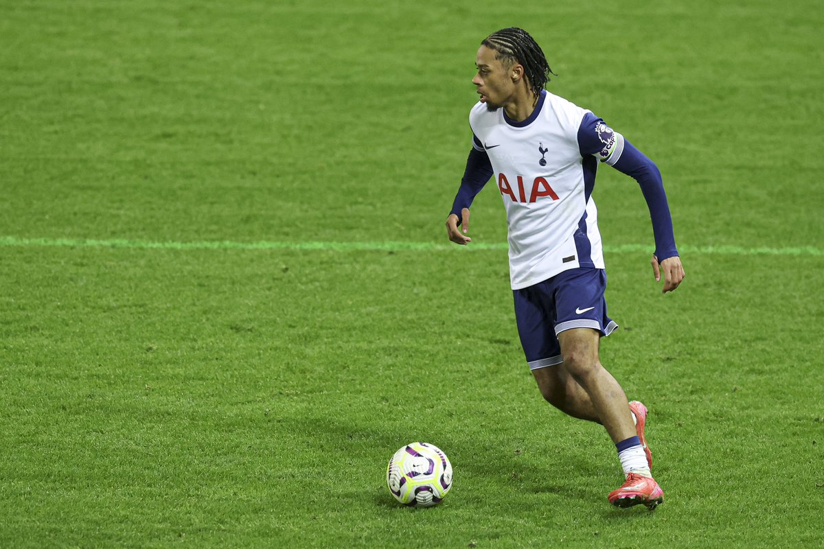 Tyresehall tweet media