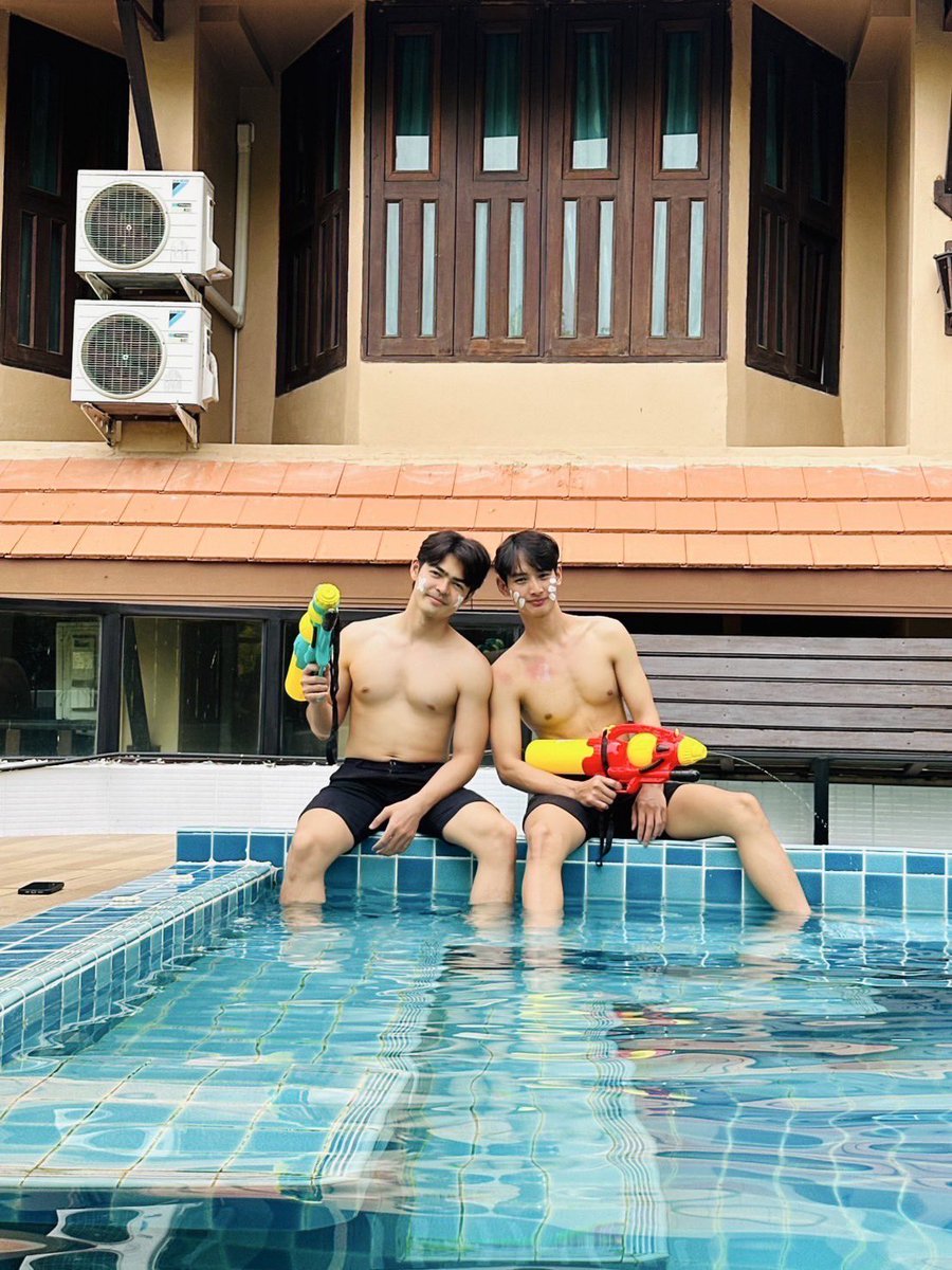 chinwanch's tweet photo. “สงกรานต์นี้…เปลี่ยนจากโดนน้ำเย็น มาโดนมือนวดนุ่ม ๆ ที่ The Chevalier Massage” ดีกว่า”

📞 Call: 053283829
https://t.co/lk4FB2Nrfb

#นวดเชียใกล้สนามบิน #menspachiangmai #นวดชายเชียงใหม่ #malemassagetherapist #Malespa #ManMassage #男人按摩 #นวดเชียงใหม่ #massagechiangmai https://t.co/euMolyPHq1