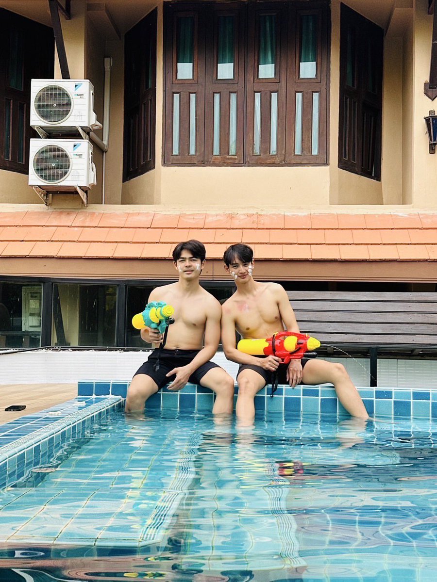 chinwanch's tweet photo. “สงกรานต์นี้…เปลี่ยนจากโดนน้ำเย็น มาโดนมือนวดนุ่ม ๆ ที่ The Chevalier Massage” ดีกว่า”

📞 Call: 053283829
https://t.co/lk4FB2Nrfb

#นวดเชียใกล้สนามบิน #menspachiangmai #นวดชายเชียงใหม่ #malemassagetherapist #Malespa #ManMassage #男人按摩 #นวดเชียงใหม่ #massagechiangmai https://t.co/euMolyPHq1