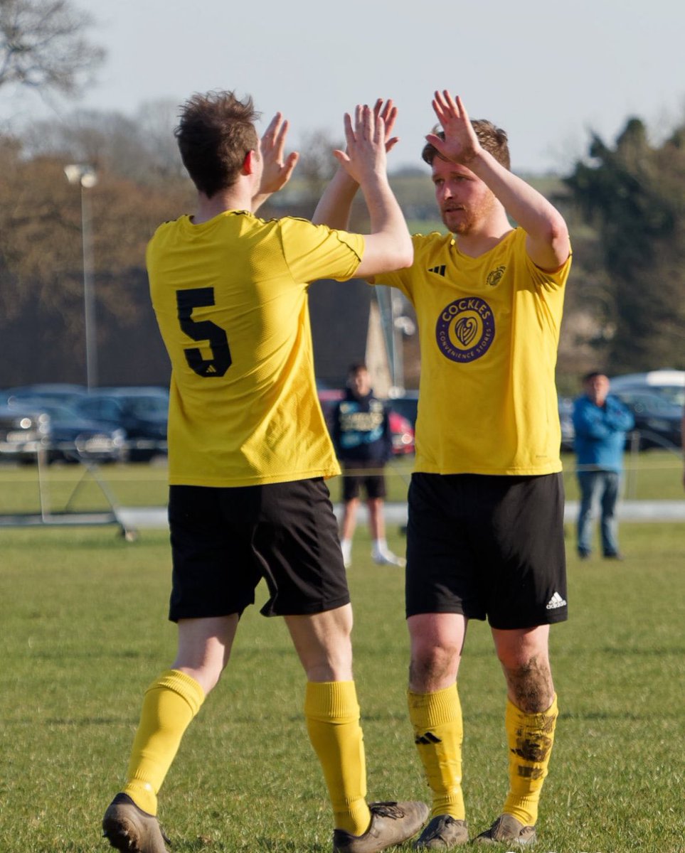 WestmorlandFL's tweet photo. 𝐍𝐨𝐭 𝐪𝐮𝐢𝐭𝐞 𝐭𝐡𝐞𝐫𝐞. 𝑩𝒖𝒕 𝒏𝒆𝒂𝒓𝒍𝒚…

Following their win yesterday, @CartmelAFC are now only a single point off securing the division two title &amp; are a step closer to completing a perfect season.

A huge clash awaits against @bank_hest 

Within touching distance.. https://t.co/xGcQLSYGMv