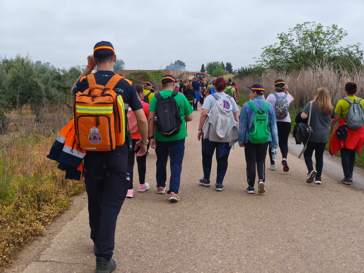 AVPC_Badajoz's tweet photo. En la mañana de ayer participamos en una ruta solidaria contra el cáncer en Gévora. https://t.co/xxglfzDsMx