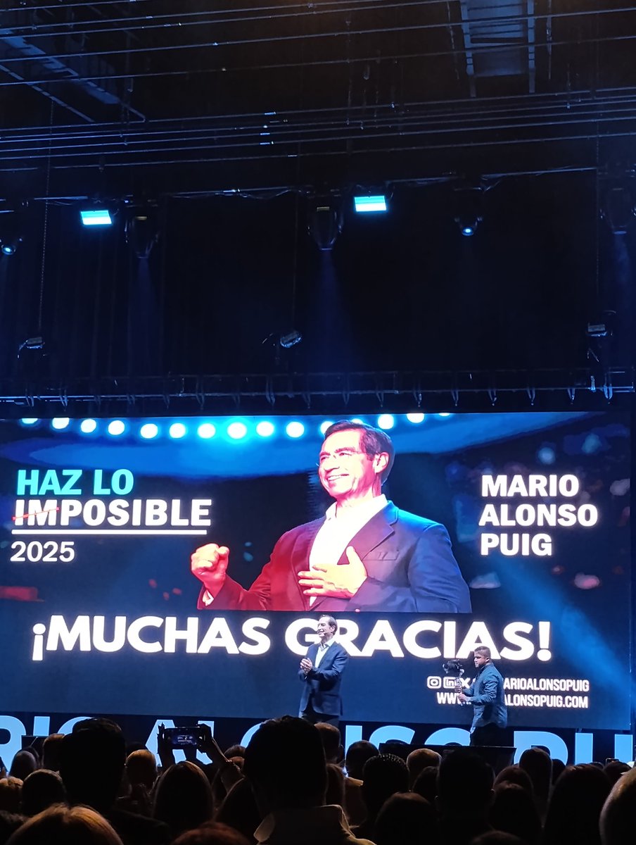 Alanzola's tweet photo. @MarioAlonsoPuig nos regaló  anoche una conferencia magistral. Me llevo sembrada una semilla en el corazón y me comprometo a regalar cada día, hasta lograr lo "imposible". No dejaré de hacer eso que puedo hacer hasta conseguirlo. https://t.co/eQlMiRqIE4