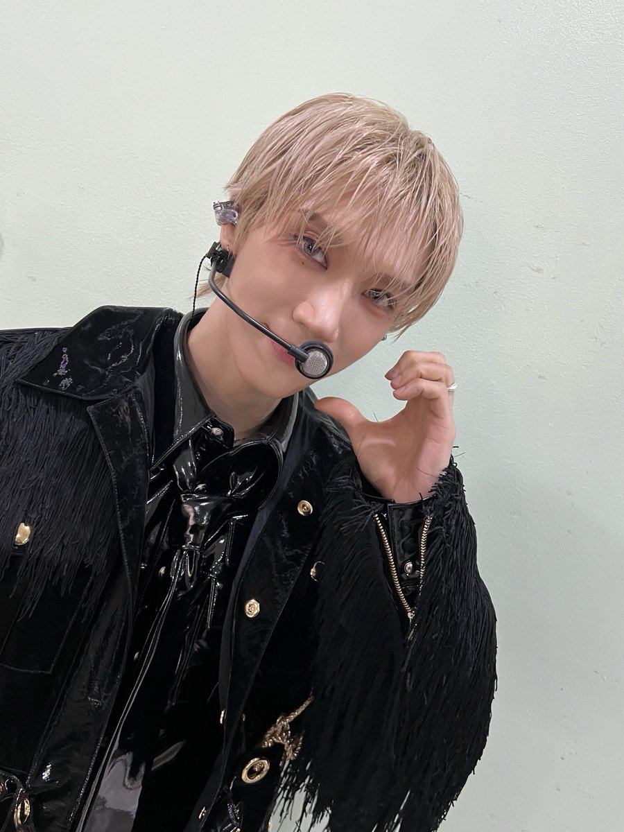 NCTsmtown's tweet photo. Stunner meets stunners✨

#TEN #李永钦 #텐
#TEN_STUNNER 
#2025TENCONCERT1001MOVEMENT
#NCT #WayV #威神V https://t.co/LJR6z5Ykyv