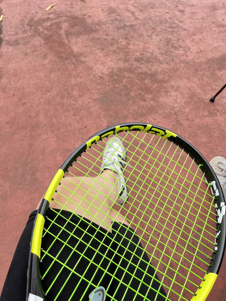 griscayenne's tweet photo. back on court, kelamaan absen jadi jelek bgt mainnya haha gpp deh yg penting keringretan https://t.co/1smfrYHRba