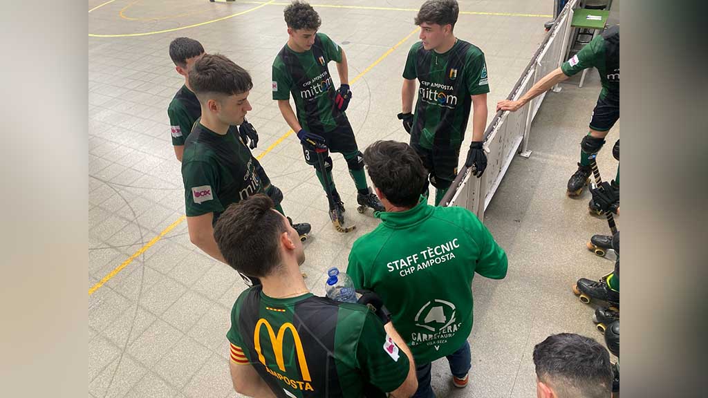 🏑 El CHP Amposta dona rèplica al líder però sense poder puntuar

▶ LA NOTÍCIA: ebresports.cat/el-chp-amposta…

<a href="/UFECcat/">Unió de Federacions Esportives de Catalunya</a> <a href="/HoqueiAmposta/">Hoquei Patí Amposta</a> <a href="/FCPatinatge/">FCPatinatge</a> <a href="/ajamposta/">Ajuntament d'Amposta</a> <a href="/adamtomas/">Adam Tomàs i Roiget</a> <a href="/MarcFornos/">Marc Fornos Monllau</a> <a href="/irccid/">Iris Castell Cid</a> <a href="/esportcat/">Esports</a> <a href="/RadioAmposta/">Amposta Ràdio</a> #Amposta #TerresdelEbre