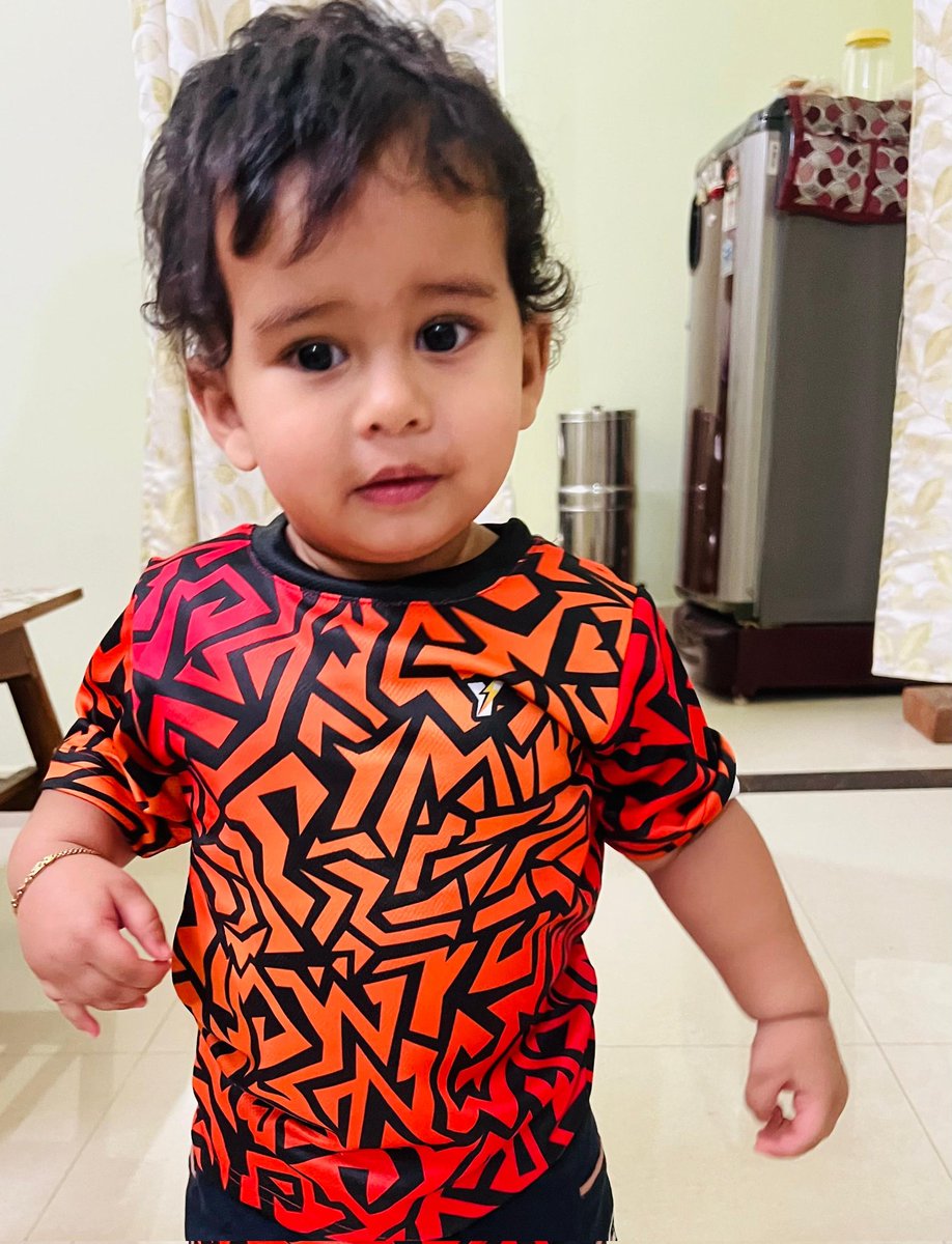 nakul_236's tweet photo. Maa inti little riser. Anna Koduku. Next-gen Riser🧡 https://t.co/bp49FqTlhI