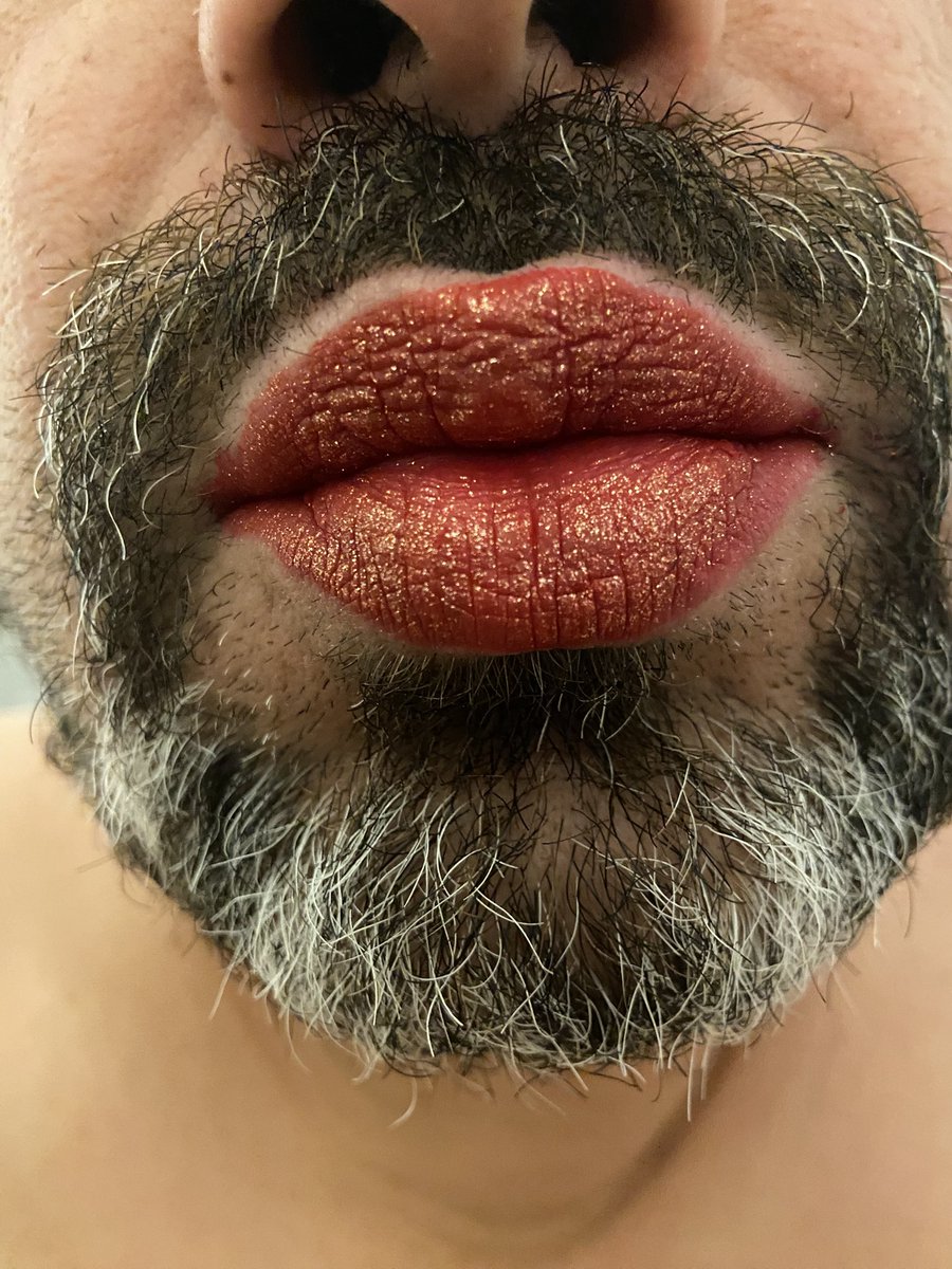 cdayfersisman's tweet photo. Hepinize öpücükler erkeklerim. Kissing all of you. #crossdresser #maninmakeup #redlibstickman #rujluadam #agzimaversene #fuckmymouth #gizlicd https://t.co/Az3QNBjSlX