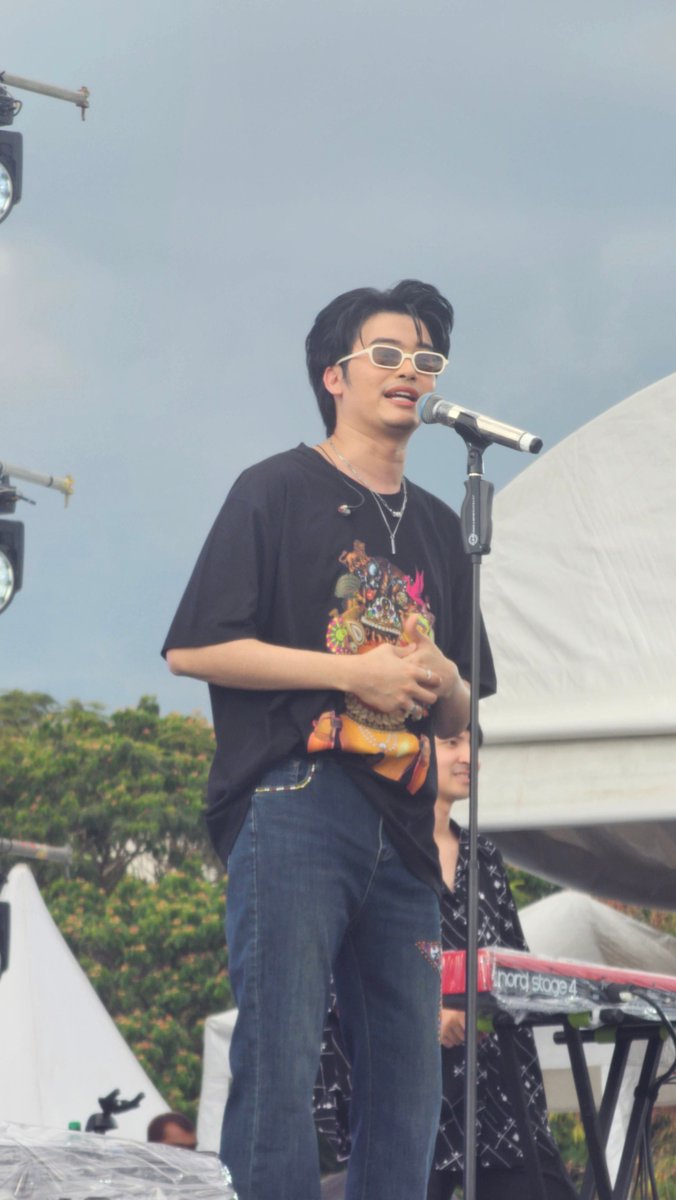 junny_27's tweet photo. บอกได้เลยว่า ยม... 

และนนท์จบ พายุมา

#junnyspic 
#WATERWARCHIANGMAIxNONT https://t.co/uJu0yESfVf