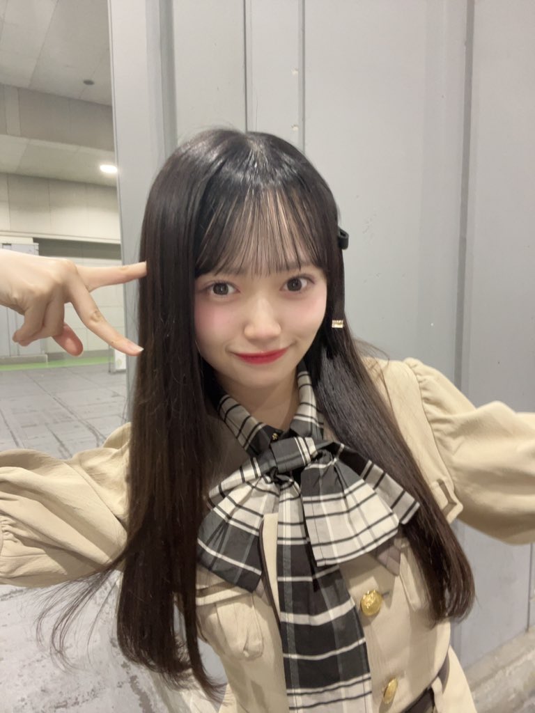 花田藍衣 48の日　サイン入り タペストリー 花田藍衣 48の日 サイン入り タペストリー 花田藍衣 48の日 サイン