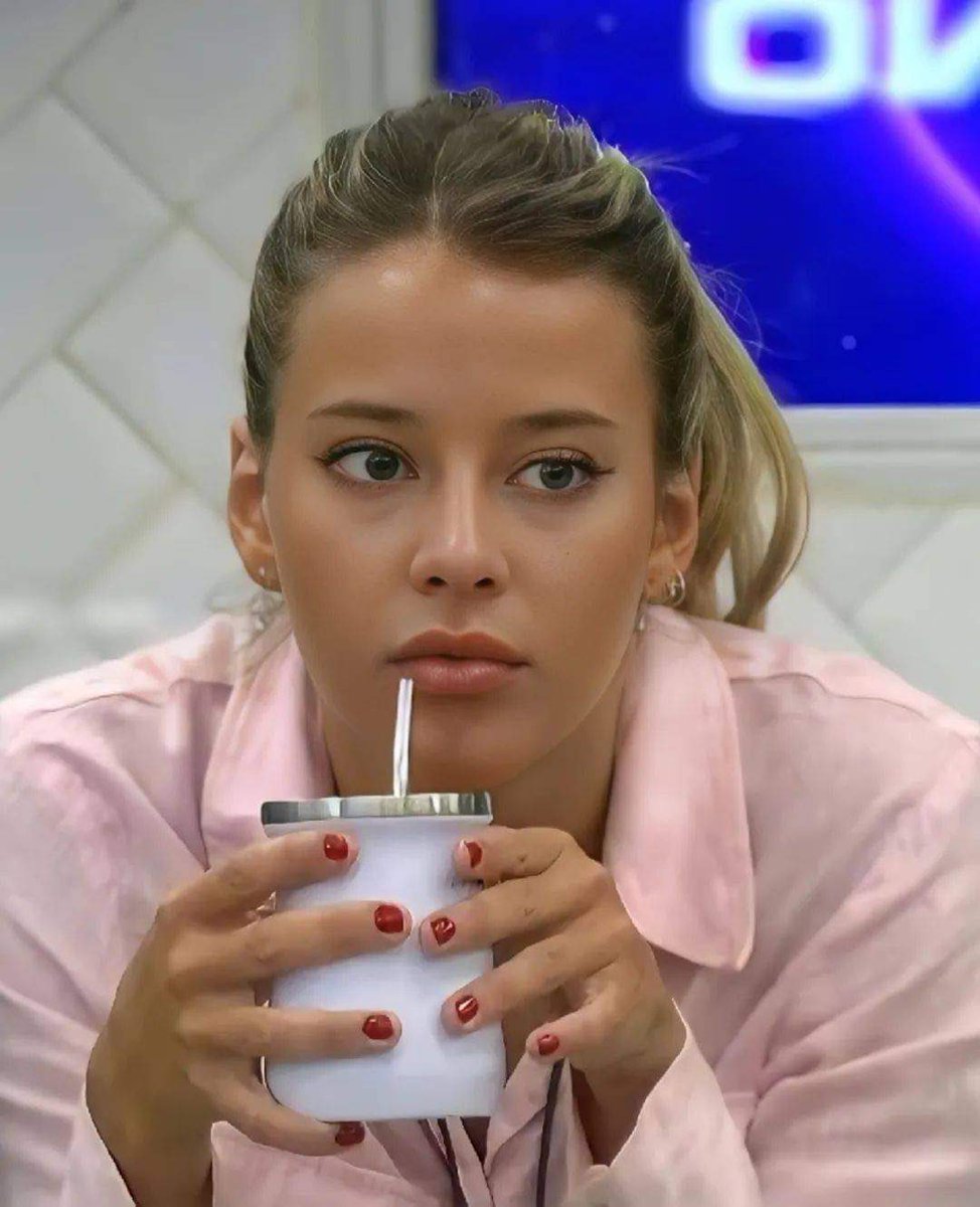 "El domingo voy a dormir hasta tarde"
Yo ahora: