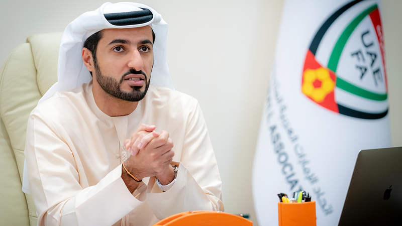 الشيخ راشد بن حميد:
- انديتنا تدفع اللاعبين أعلى من قيمتهم أو من المبلغ الذي يستحقونه، كون اللاعب الذي تبلغ قيمته مليون درهم يُدفع له مليونان