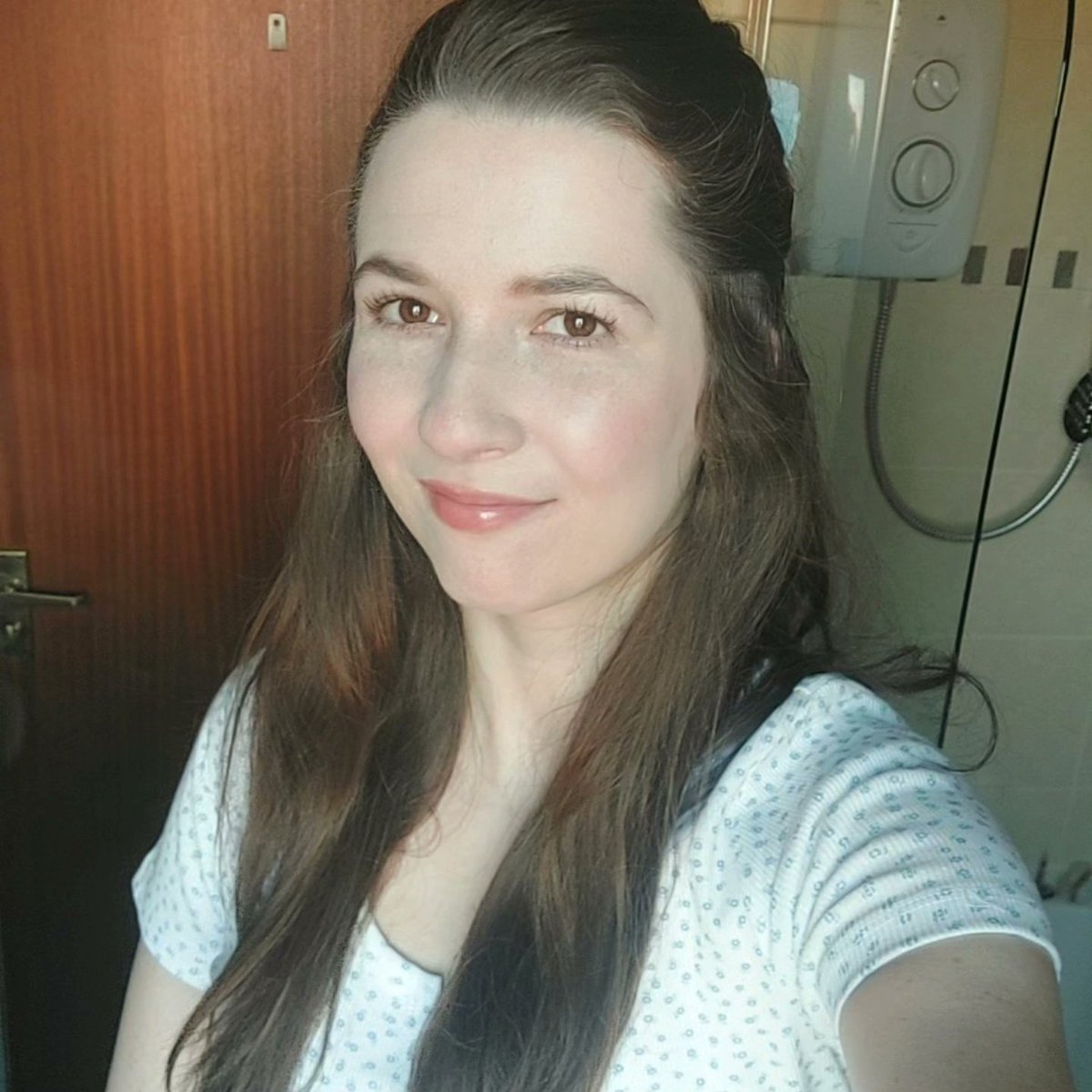 CarasTweeting's tweet photo. #NewProfilePic https://t.co/yfKVBGCkOJ