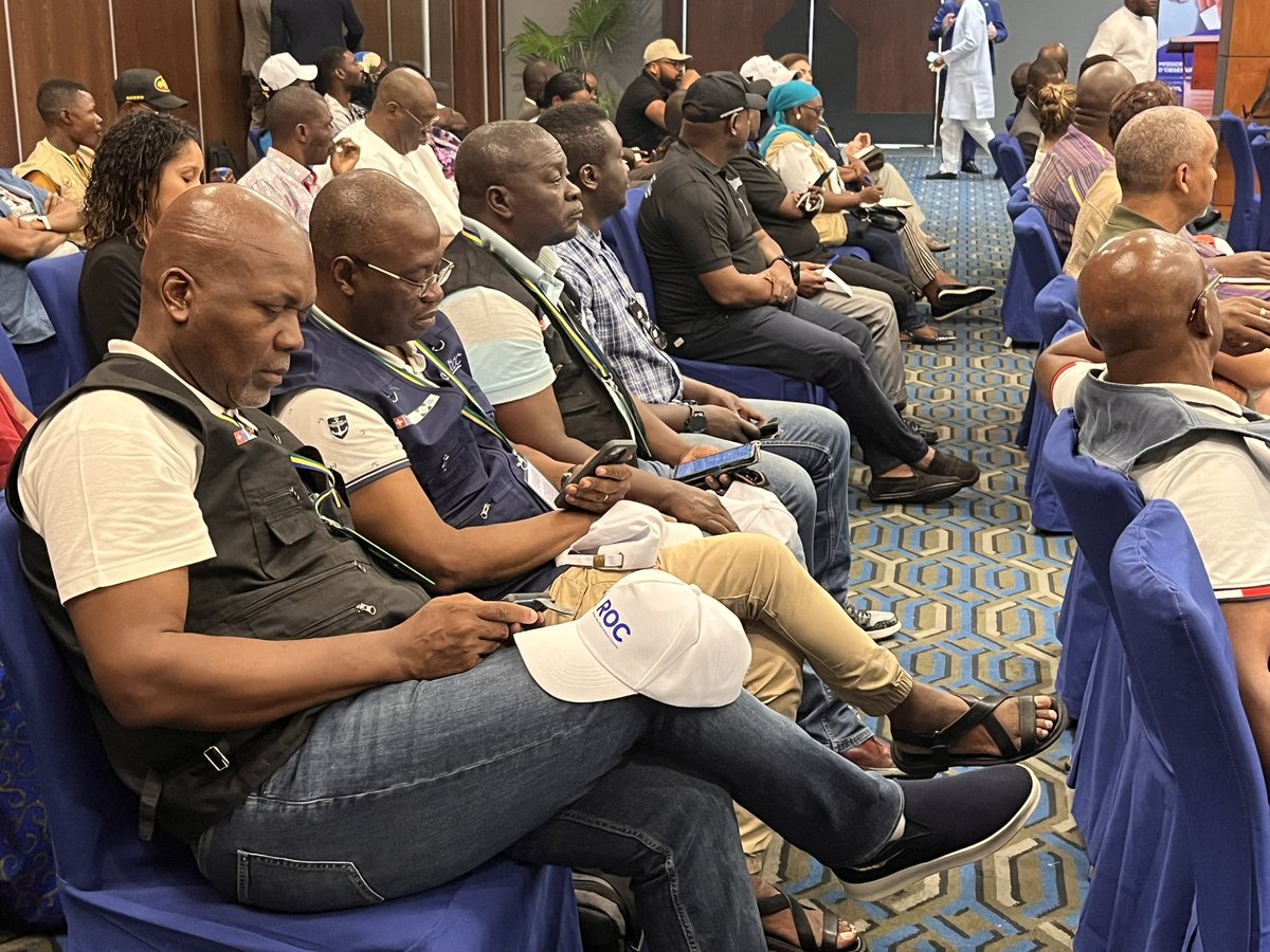 Observateurs_Ga's tweet photo. #Gabon Déclaration préliminaire de la mission d’observation de l’élection présidentielle du 12 avril https://t.co/pKIjAVQxG5