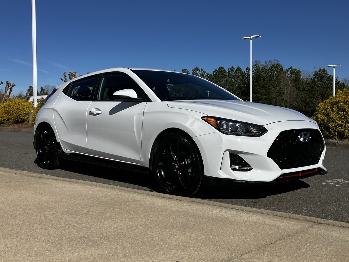 BleuWulf2004's tweet photo. Ended up going back to a Veloster https://t.co/Phc2vhWl2n