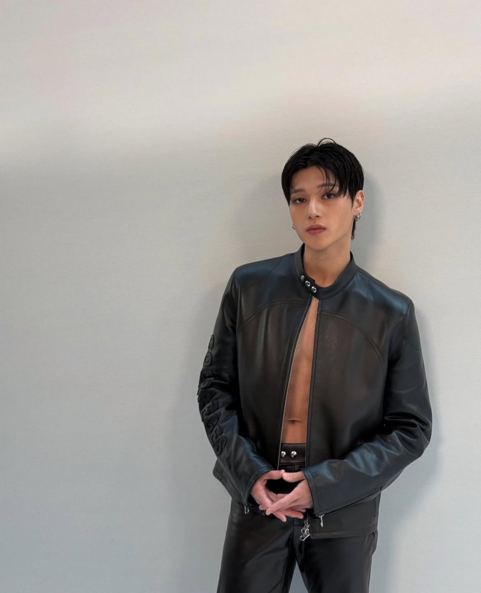 bvrningsun's tweet photo. ⠀⠀

ᅠᅠ     
ᅠᅠᅠᅠ
                @.bvrningsun
                        ➥ shared a 𝒏𝒆𝒘 𝒑𝒐𝒔𝒕
ᅠᅠ
                   
ᅠᅠ
                      
ᅠᅠᅠᅠ https://t.co/8tWcL1kut1