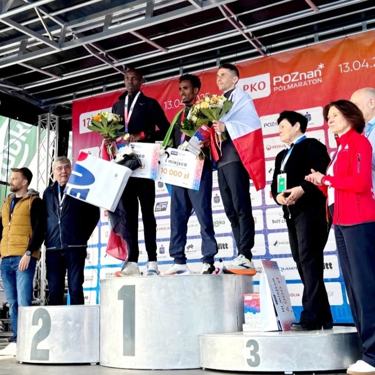 michael_teclai's tweet photo. Eritrean athlete Okbe Kbrom from Team Central Zone conquered the Poznan Half Marathon in Poland today, securing FIRST place with an impressive time of 1:02:23. Congratulations, Champion 🏆 of the day Okbe Kbrom. 🇪🇷👏👏 https://t.co/wwg9Pt4EZd