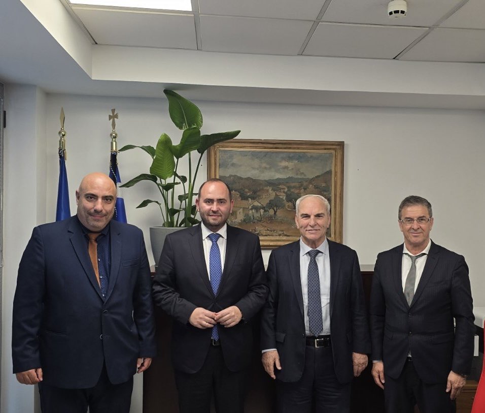 PanKokkoris's tweet photo. Συνάντηση στο γραφείο μου στον e-ΕΦΚΑ με τον βουλευτή Πέλλ��ς Λάκη Βασιλειάδη, τον δημοσιογράφο Χρήστο Δημητριάδη, και τον Δημοτικό Σύμβουλο Αλμωπίας Δημήτρη Μπίνο, όπου είχαμε μια εποικοδομητική συζήτηση.

#efka #εφκα #ΠαναγιώτηςΚοκκόρης https://t.co/p2mVKPYxP7
