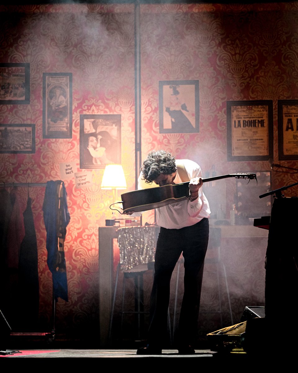 MetaErmal's tweet photo. Rende. Wow!

#teatri2025 https://t.co/MMPnKDWsO7