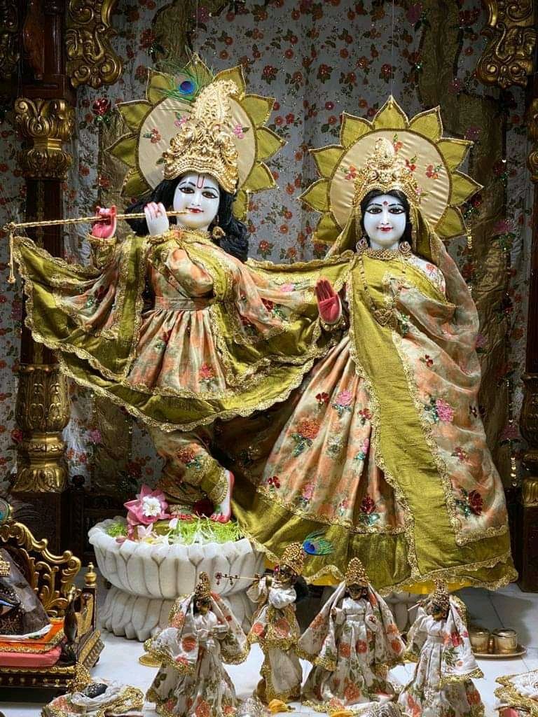 SakRajak's tweet photo. मर्यादा हो "राम" सी,
मोहब्बत हो #श्याम सी..
#Special_day https://t.co/vdlGHjuhTs