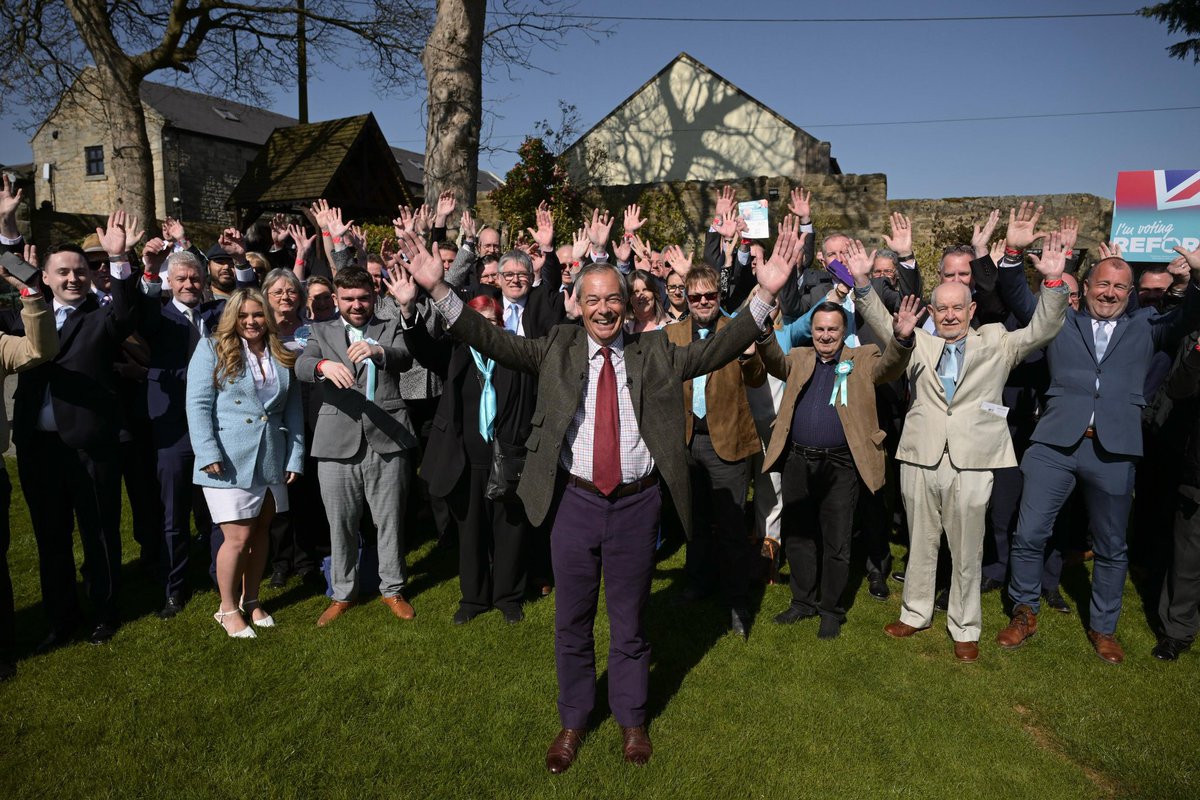 Nigel Farage MP tweet media