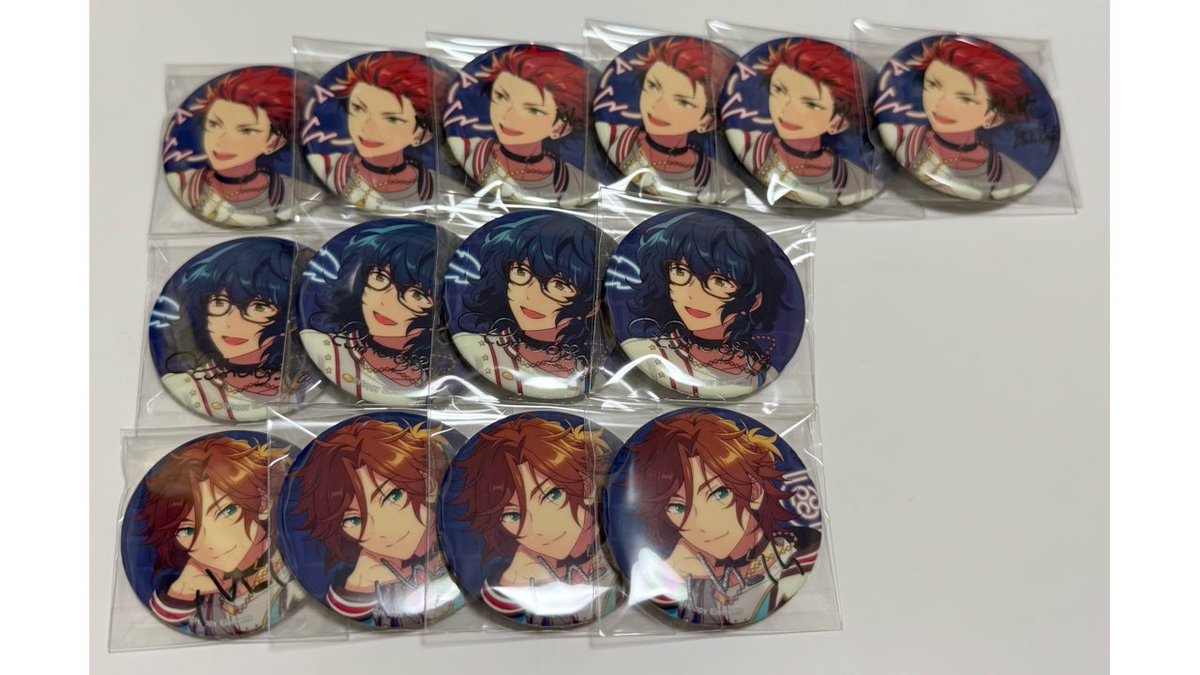 exc_acc's tweet photo. 【譲渡】 あんスタ　7周年　缶バッジ

譲￤画像参照

求￤¥100/個+送料

◎郵送のみ
◎リトリンご一読の上、
　お気軽にお声掛けください☺︎ https://t.co/lwta1C5l8s