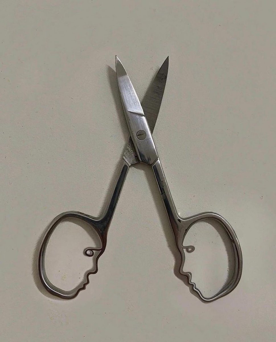 140ghostdance's tweet photo. let’s make everyday objects interesting again https://t.co/MRXRH0JdCw