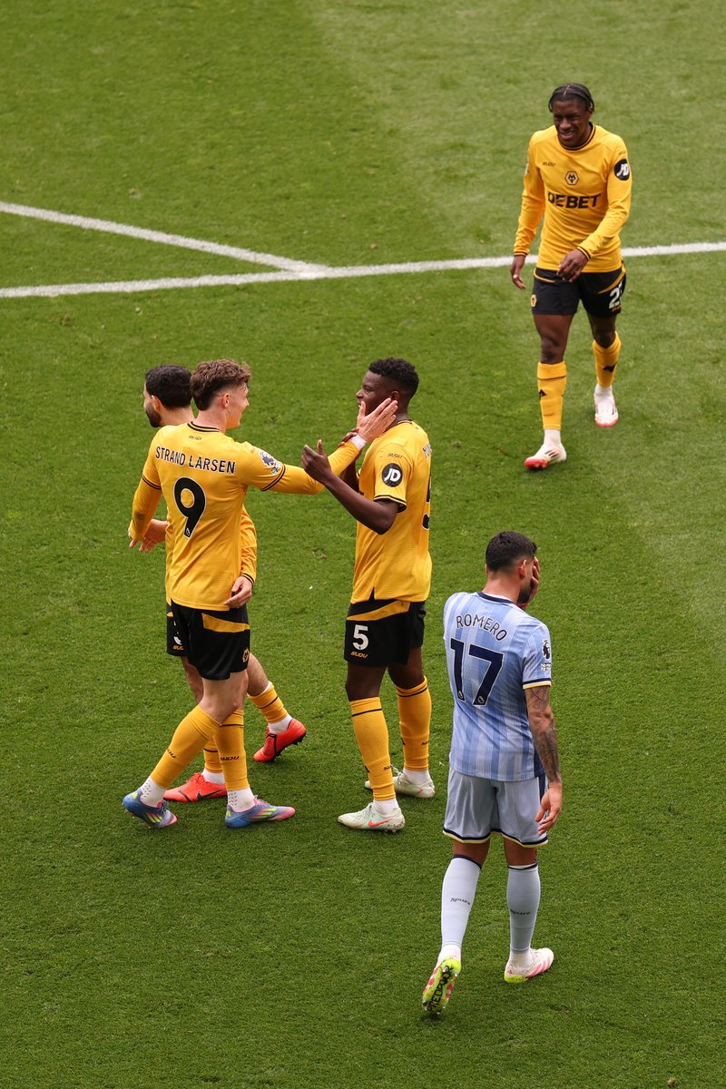 premierleague's tweet photo. Spurs had scored to make it 2-1 through Mathys Tel...

But @Wolves are now 3-1 up thanks to Jorgen Strand Larsen's 12th goal of the season! 🐺

#WOLTOT https://t.co/gO7Ac8PBSK