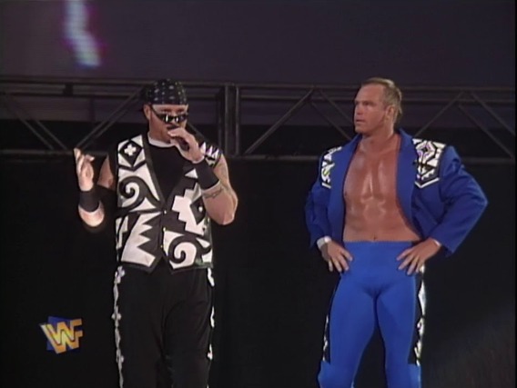 Le duo a improvisé son absence de tenues et de musique en fabriquant ses propres t-shirts peints à la bombe et en faisant venir Jesse James sur le ring avec un micro pour discuter. Le talent de James a permis à l'équipe de gagner progressivement en popularité auprès des fans. La