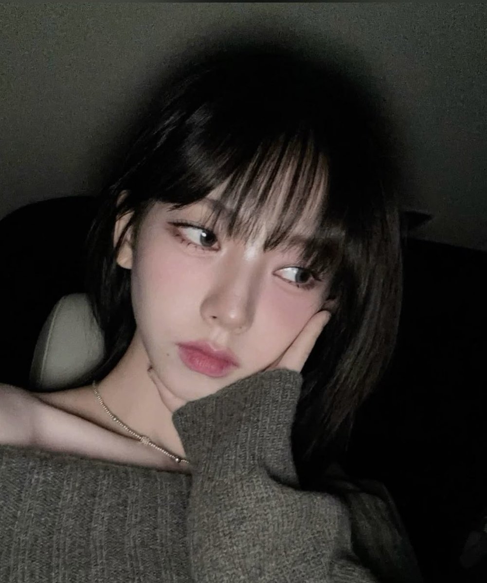 airibluu tweet media